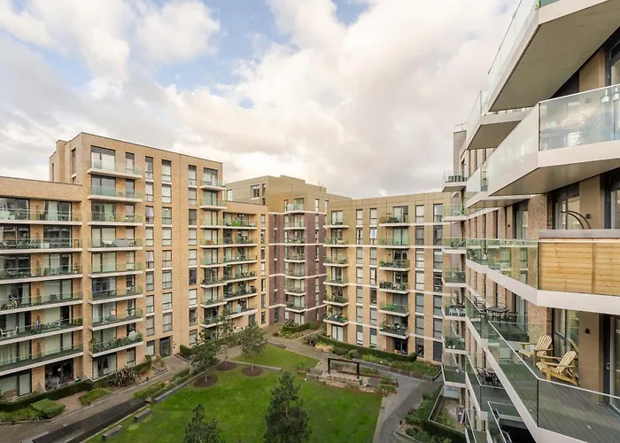 Modern & Cosy Flat In Kingston